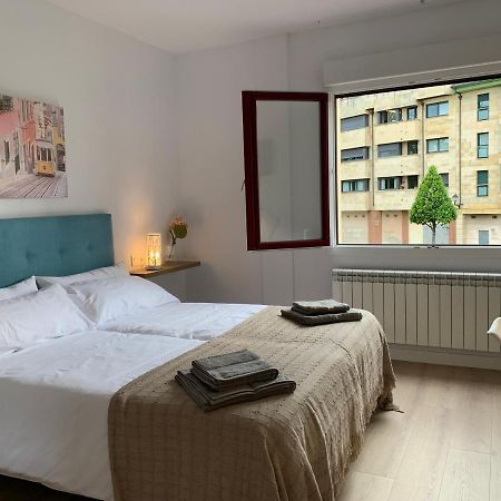 Apartamentos Santullano 1 Oviedo Luaran gambar