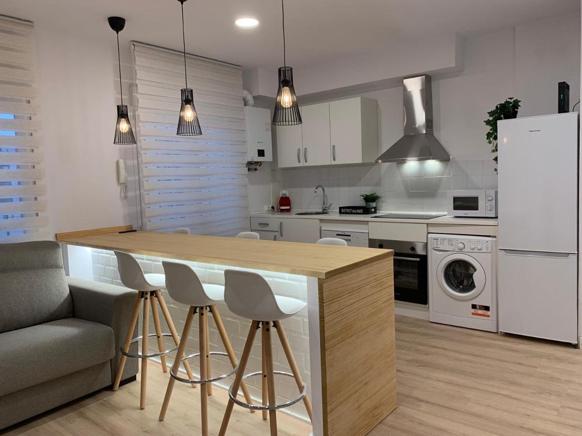 Apartamentos Santullano 1 Oviedo Luaran gambar